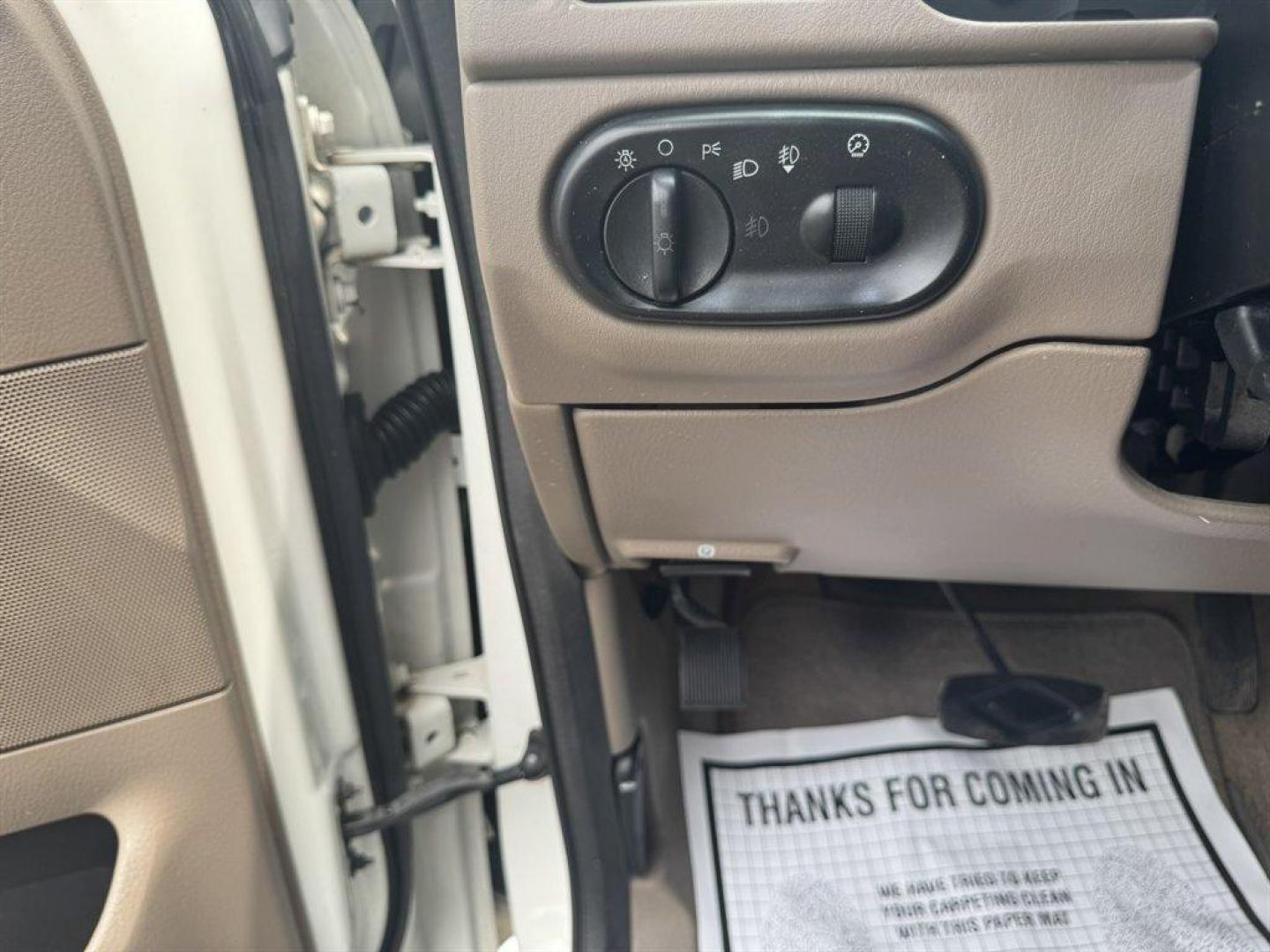 2004 White /Tan Ford Explorer (1FMDU65W54Z) with an 4.6l V8 EFI Sohc 4.6l engine, Automatic transmission, located at 745 East Steele Rd., West Columbia, SC, 29170, (803) 755-9148, 33.927212, -81.148483 - Special Internet Price! 2004 Ford Explorer with AM/FM radio, Cruise control, Sunroof, Leather interior, Keyless entry, 3rd row seating, Rear entertainment, Powered windows, Powered door locks, Plus more! - Photo#15