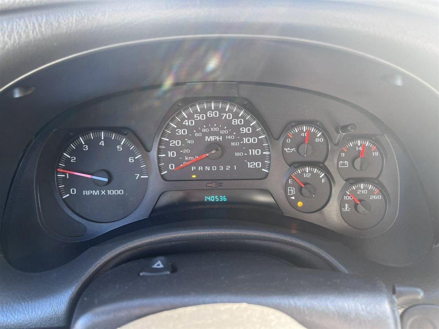 2003 White /Grey Chevrolet Trailblazer (1GNES16S036) with an 4.2l I-6 MPI Dohc 4.2l engine, Automatic transmission, located at 745 East Steele Rd., West Columbia, SC, 29170, (803) 755-9148, 33.927212, -81.148483 - Special Internet Price! 2003 Chevrolet Trailblazer with AM/FM stereo, Cruise control, Keyless entry, Air conditioning, Cloth interior, Powered windows, Powered door locks, Plus more! - Photo#6