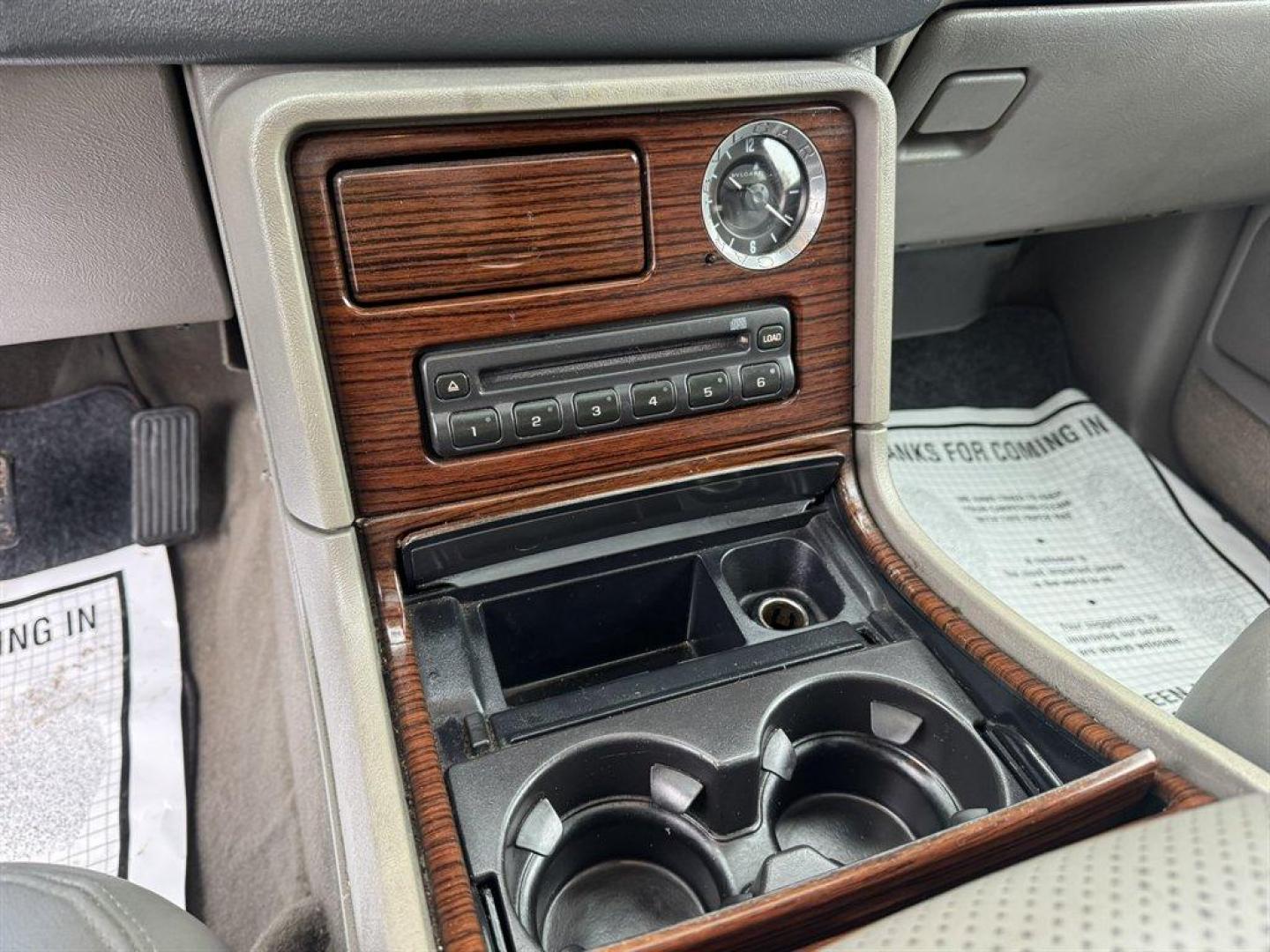 2004 Black /Grey Cadillac Escalade (1GYEC63T04R) with an 5.3l V8 SFI OHV 5.3l engine, Automatic transmission, located at 745 East Steele Rd., West Columbia, SC, 29170, (803) 755-9148, 33.927212, -81.148483 - Photo#13