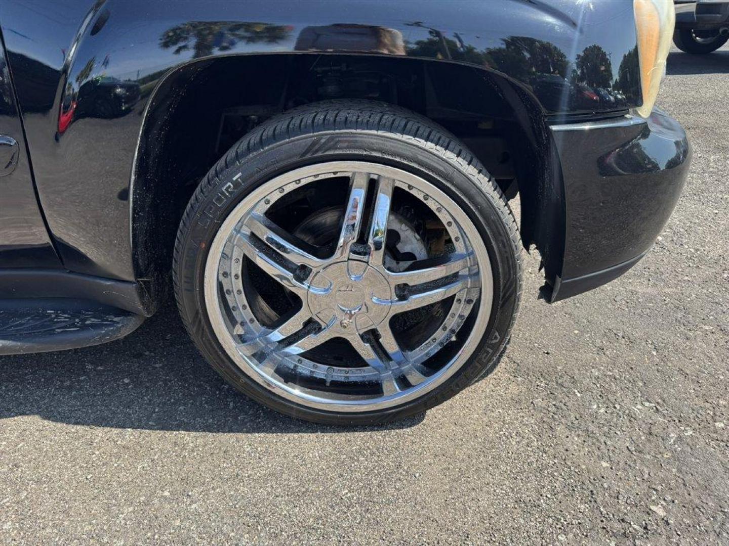 2003 Black /Grey Chevrolet Trailblazer (1GNET16SX36) with an 4.2l I-6 MPI Dohc 4.2l engine, Automatic transmission, located at 745 East Steele Rd., West Columbia, SC, 29170, (803) 755-9148, 33.927212, -81.148483 - Special Internet Price! 2003 Chevrolet Trailblazer with AM/FM radio, Cloth interior, 3rd row seating, Powered driver seat, Powered windows, Powered door locks, Plus more! - Photo#31