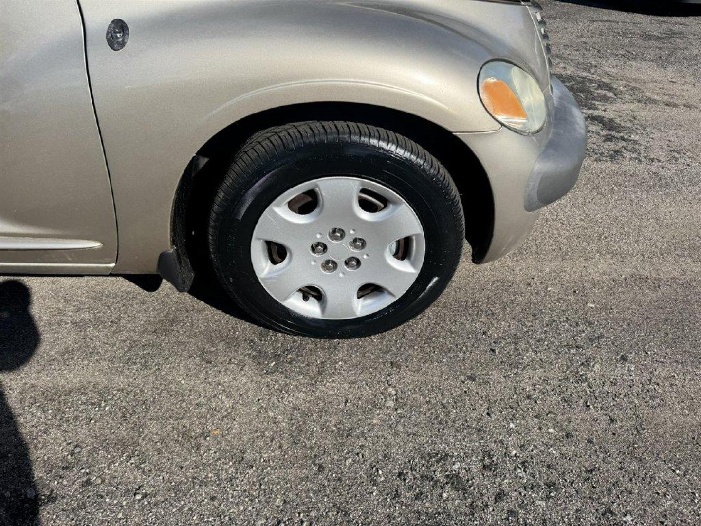 2003 Gold /Beige Chrysler PT Cruiser Base (3C4FY48B13T) with an 2.4l I-4 MPI 2.4l engine, Auto transmission, located at 745 East Steele Rd., West Columbia, SC, 29170, (803) 755-9148, 33.927212, -81.148483 - Special Internet Price! 2003 Chrysler PT Cruiser - Photo#22