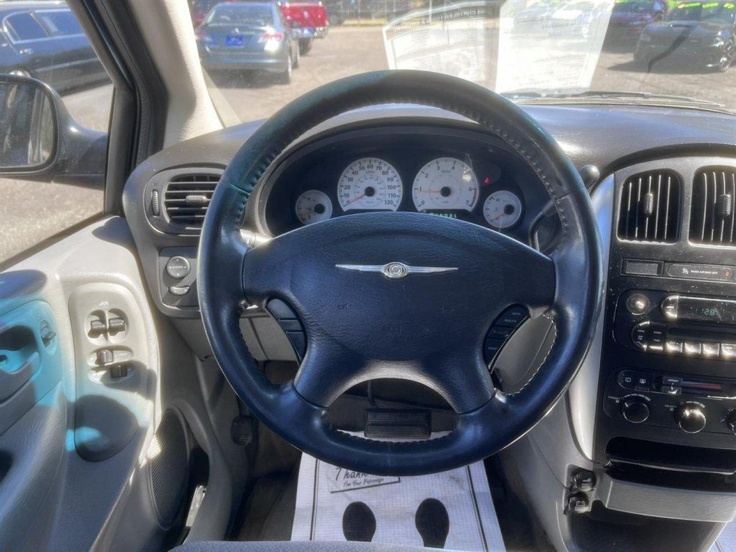 2005 Blue /Grey Chrysler Town and Country Touring (2C4GP54L55R) with an 3.8l V6 MPI 3.8l engine, Auto transmission, located at 745 East Steele Rd., West Columbia, SC, 29170, (803) 755-9148, 33.927212, -81.148483 - Special Internet Price! 2005 Chrysler Town and Country with AM/FM radio, Cruise control, Cloth interior, 3rd row seating, Rear powered sliding doors, Powered windows, Powered door locks, Plus more! - Photo#7