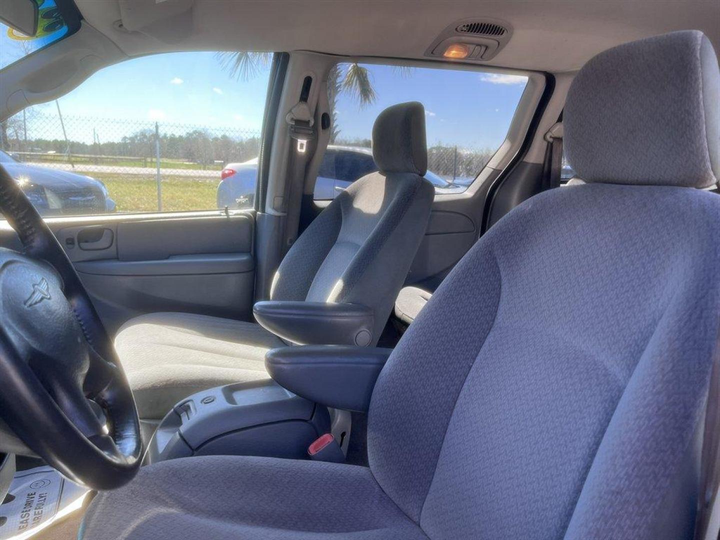 2005 Blue /Grey Chrysler Town and Country Touring (2C4GP54L55R) with an 3.8l V6 MPI 3.8l engine, Auto transmission, located at 745 East Steele Rd., West Columbia, SC, 29170, (803) 755-9148, 33.927212, -81.148483 - Special Internet Price! 2005 Chrysler Town and Country with AM/FM radio, Cruise control, Cloth interior, 3rd row seating, Rear powered sliding doors, Powered windows, Powered door locks, Plus more! - Photo#18