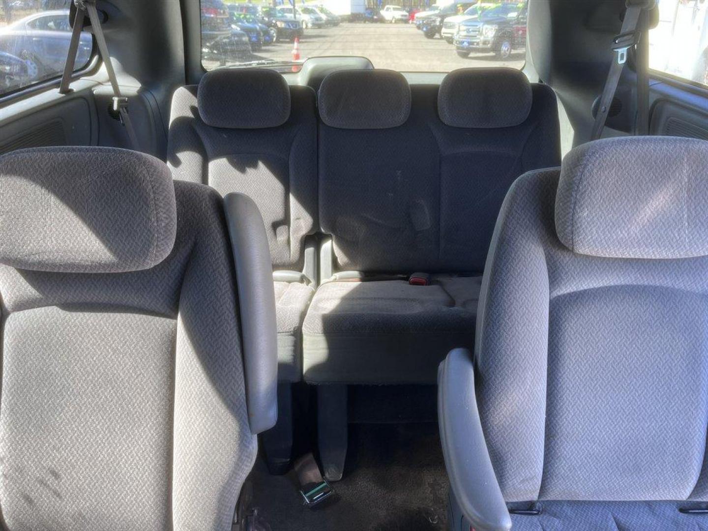 2005 Blue /Grey Chrysler Town and Country Touring (2C4GP54L55R) with an 3.8l V6 MPI 3.8l engine, Auto transmission, located at 745 East Steele Rd., West Columbia, SC, 29170, (803) 755-9148, 33.927212, -81.148483 - Special Internet Price! 2005 Chrysler Town and Country with AM/FM radio, Cruise control, Cloth interior, 3rd row seating, Rear powered sliding doors, Powered windows, Powered door locks, Plus more! - Photo#21