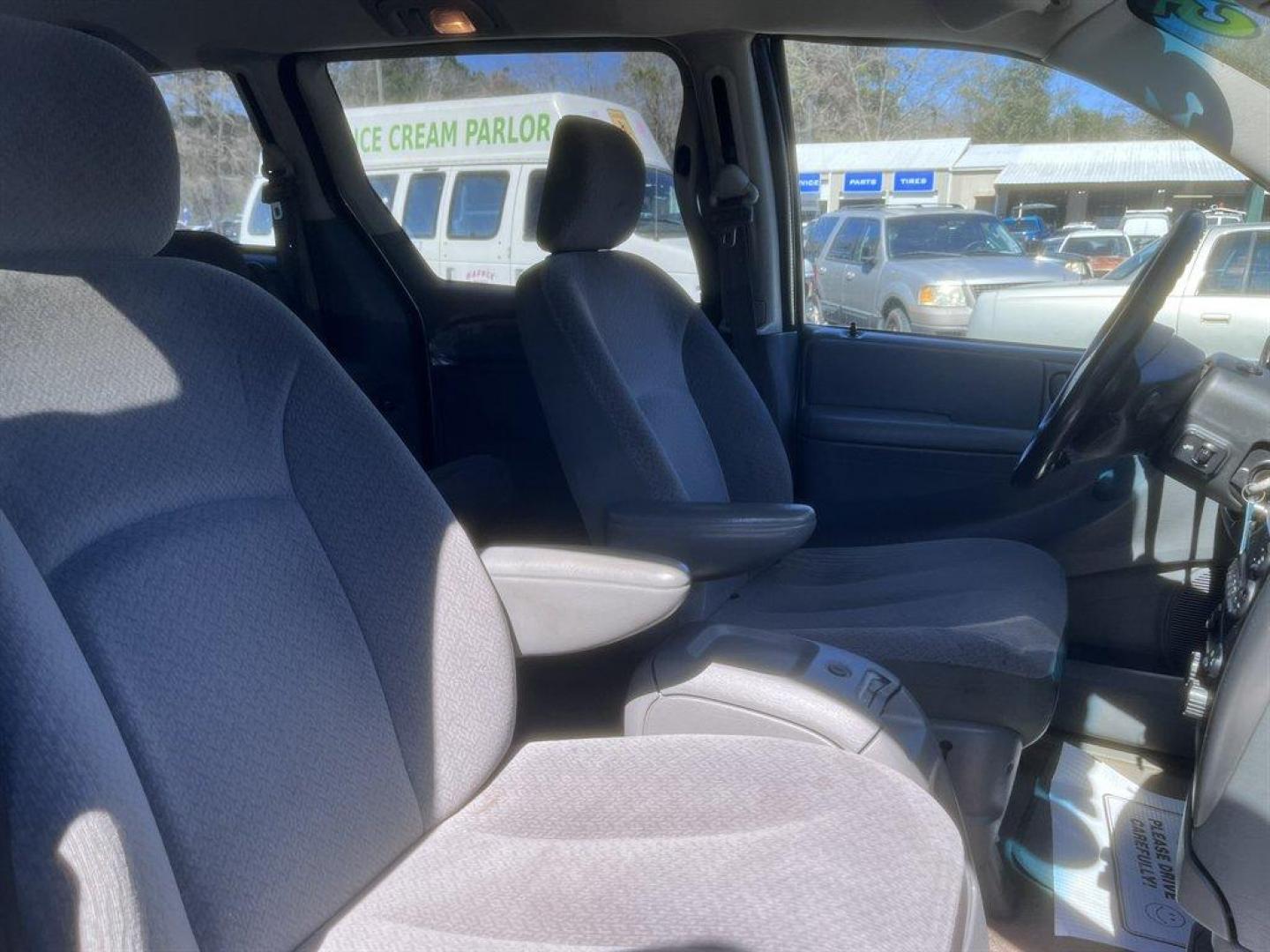 2005 Blue /Grey Chrysler Town and Country Touring (2C4GP54L55R) with an 3.8l V6 MPI 3.8l engine, Auto transmission, located at 745 East Steele Rd., West Columbia, SC, 29170, (803) 755-9148, 33.927212, -81.148483 - Special Internet Price! 2005 Chrysler Town and Country with AM/FM radio, Cruise control, Cloth interior, 3rd row seating, Rear powered sliding doors, Powered windows, Powered door locks, Plus more! - Photo#24