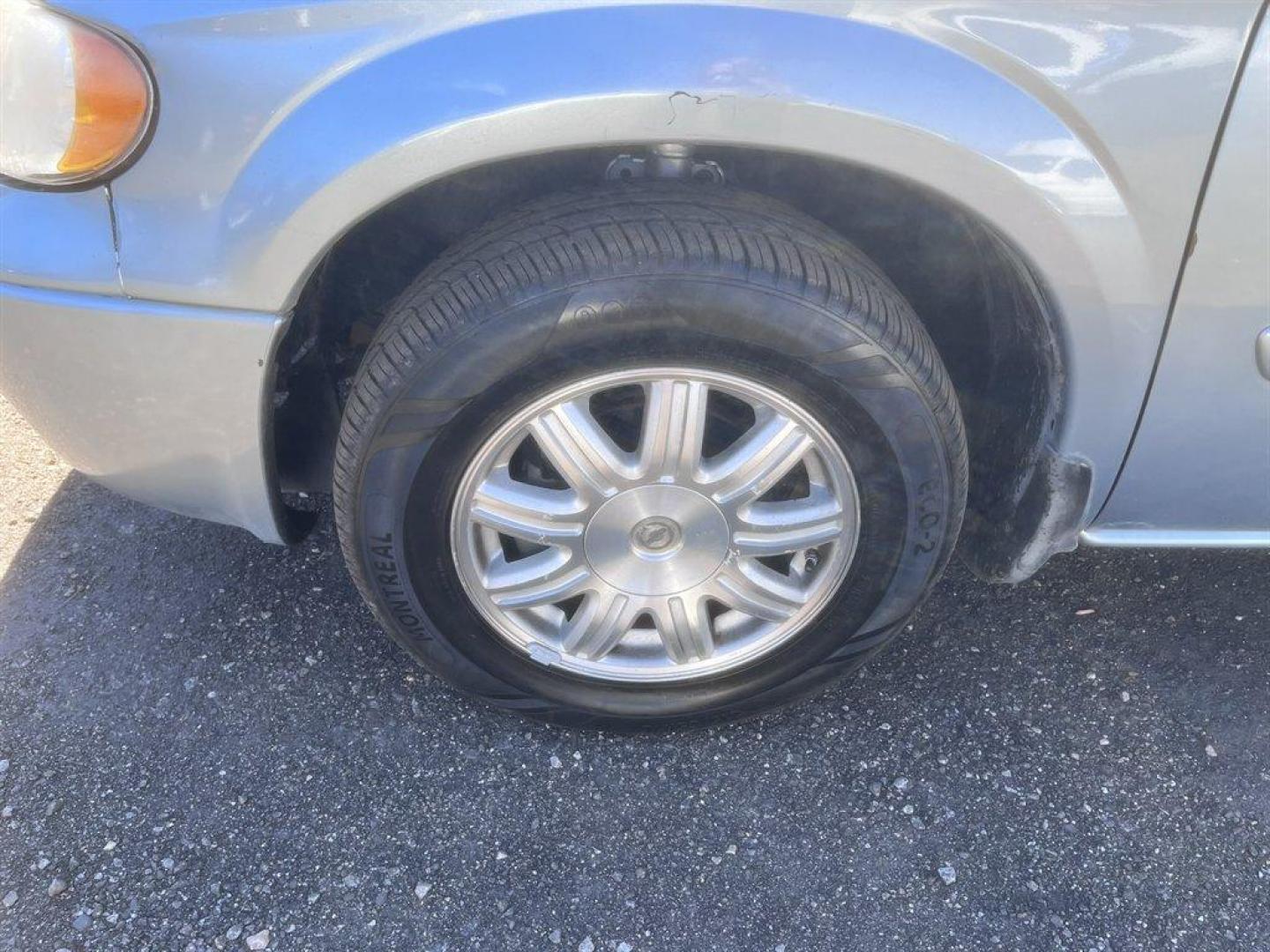 2005 Blue /Grey Chrysler Town and Country Touring (2C4GP54L55R) with an 3.8l V6 MPI 3.8l engine, Auto transmission, located at 745 East Steele Rd., West Columbia, SC, 29170, (803) 755-9148, 33.927212, -81.148483 - Special Internet Price! 2005 Chrysler Town and Country with AM/FM radio, Cruise control, Cloth interior, 3rd row seating, Rear powered sliding doors, Powered windows, Powered door locks, Plus more! - Photo#30