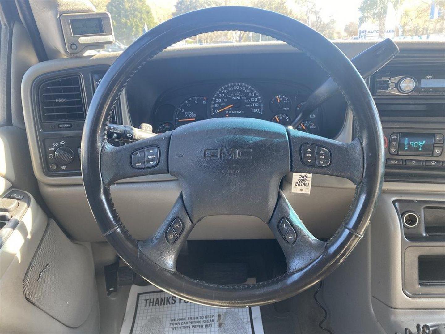 2006 White /Grey GMC Sierra 2500 (1GTHK23D16F) with an 6.6l V8 DI DSL T/C 6.6l engine, Automatic transmission, located at 745 East Steele Rd., West Columbia, SC, 29170, (803) 755-9148, 33.927212, -81.148483 - SPECIAL INTERNET PRICE - Photo#5